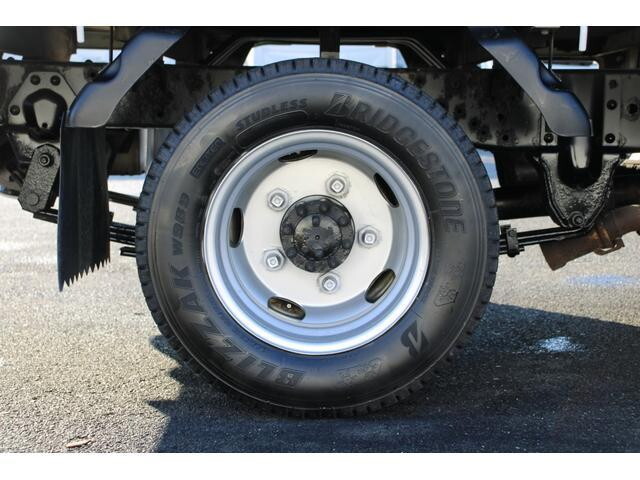 いすゞエルフダブルキャブ（Wキャブ）小型（2t・3t）[写真24]