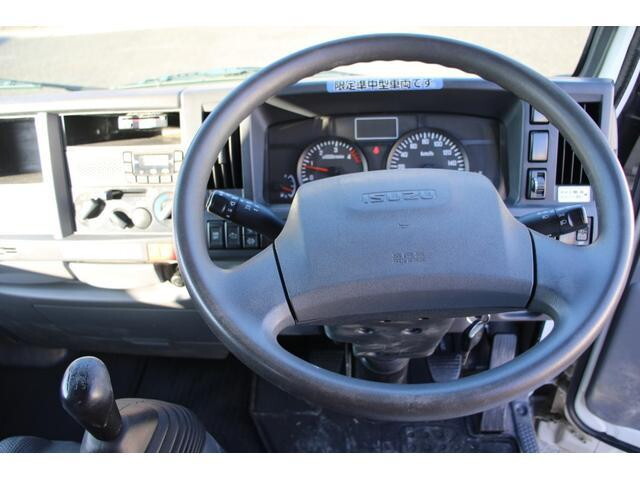 いすゞエルフダブルキャブ（Wキャブ）小型（2t・3t）[写真25]