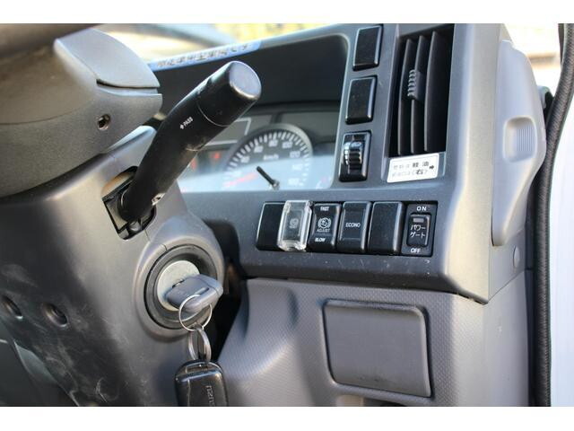 いすゞエルフダブルキャブ（Wキャブ）小型（2t・3t）[写真28]