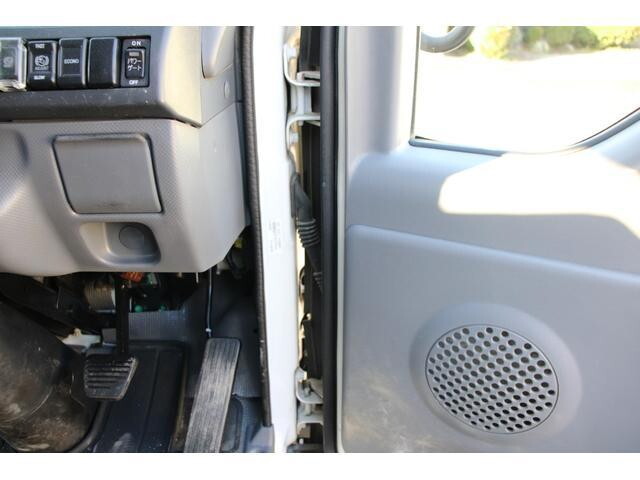 いすゞエルフダブルキャブ（Wキャブ）小型（2t・3t）[写真31]