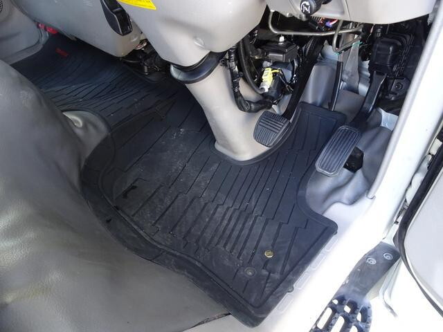 日野デュトロ平ボディ小型（2t・3t）[写真24]