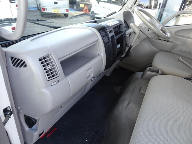 日野デュトロ平ボディ小型（2t・3t）[写真28]