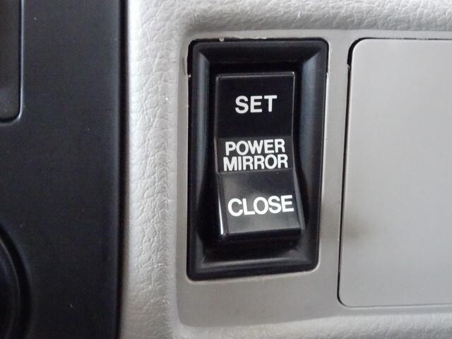 日野デュトロ平ボディ小型（2t・3t）[写真33]