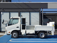 日野デュトロ平ボディ小型（2t・3t）[写真04]