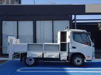 日野デュトロ平ボディ小型（2t・3t）[写真08]