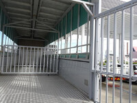 いすゞギガ家畜運搬車大型（10t）[写真16]