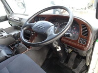 いすゞギガ家畜運搬車大型（10t）[写真22]