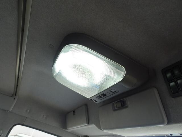 いすゞギガ家畜運搬車大型（10t）[写真26]