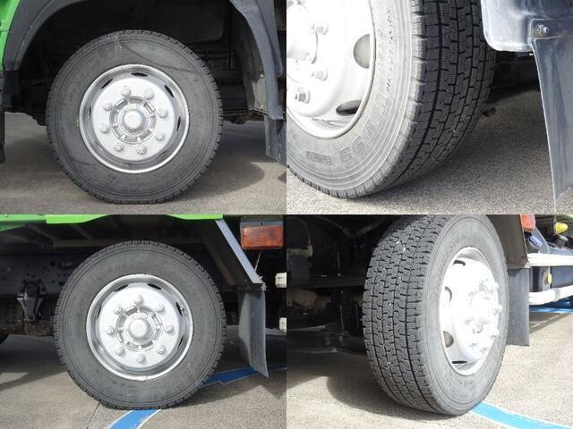 いすゞギガ家畜運搬車大型（10t）[写真30]