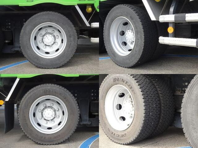 いすゞギガ家畜運搬車大型（10t）[写真33]