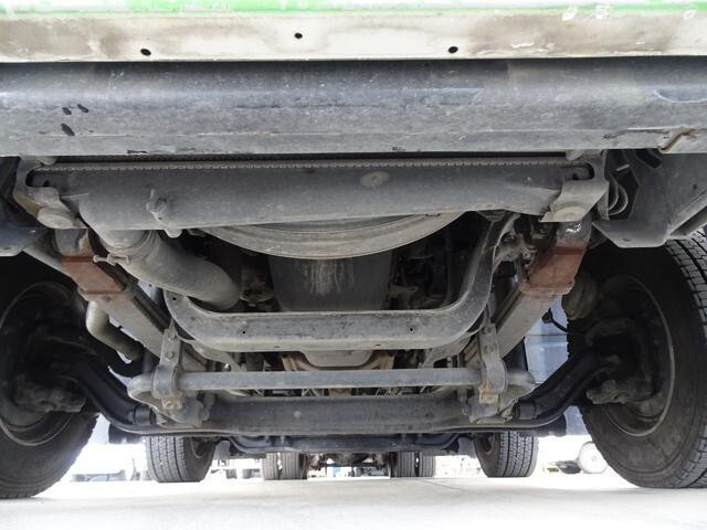 いすゞギガ家畜運搬車大型（10t）[写真37]