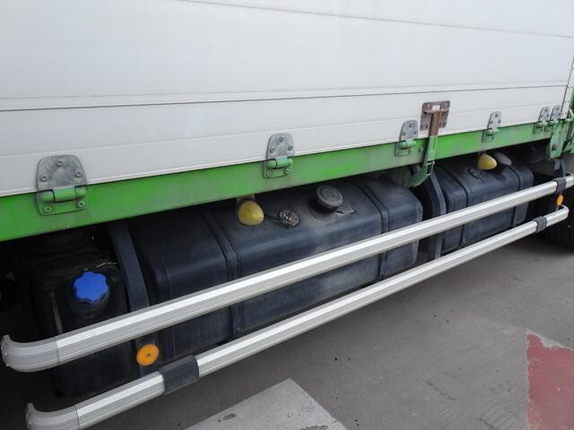 いすゞギガ家畜運搬車大型（10t）[写真39]