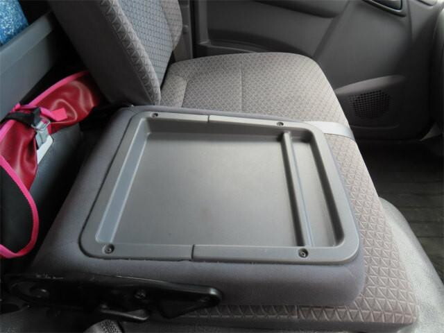 いすゞエルフアルミウイング小型（2t・3t）[写真11]