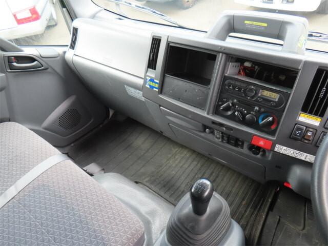 いすゞエルフアルミウイング小型（2t・3t）[写真14]