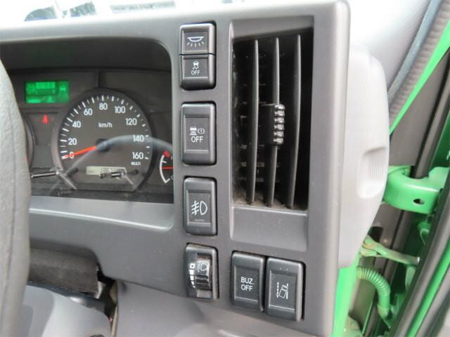 いすゞエルフアルミウイング小型（2t・3t）[写真15]