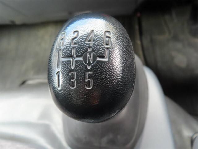 いすゞエルフアルミウイング小型（2t・3t）[写真17]