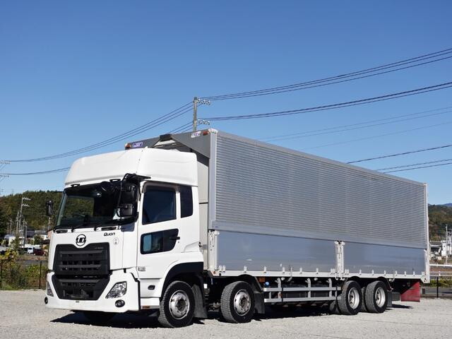 UDトラックスクオンアルミウイング大型（10t）[写真01]