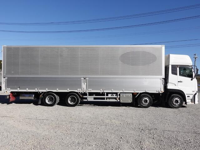 UDトラックスクオンアルミウイング大型（10t）[写真05]