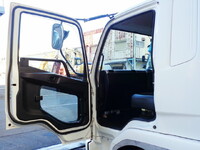 三菱ふそうファイターアルミウイング中型（4t）[写真30]