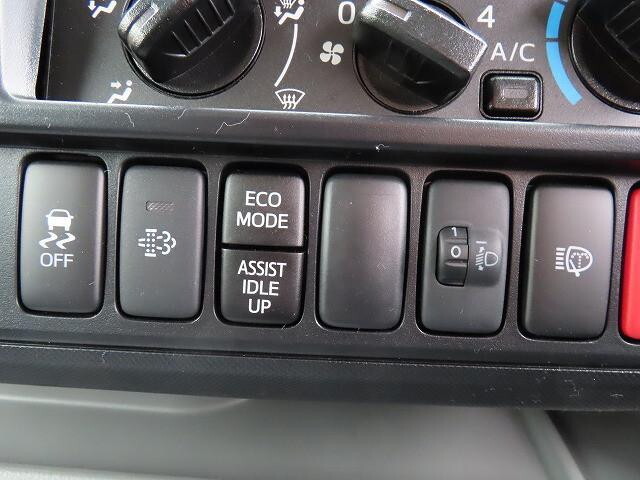 日野デュトロ冷凍車（冷蔵車）小型（2t・3t）[写真14]