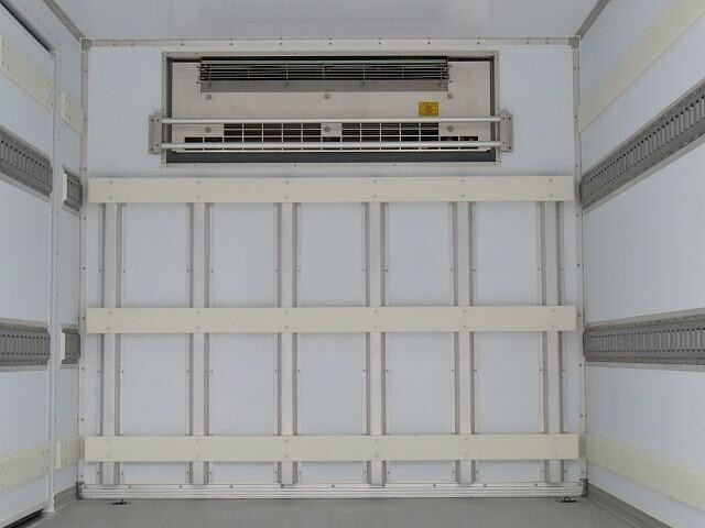 日野デュトロ冷凍車（冷蔵車）小型（2t・3t）[写真22]