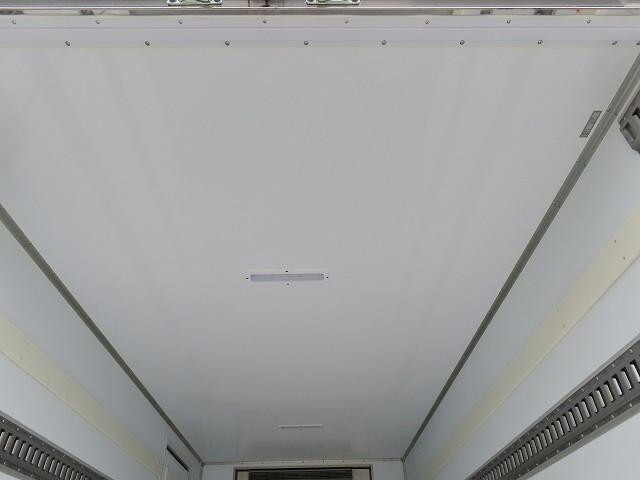 日野デュトロ冷凍車（冷蔵車）小型（2t・3t）[写真25]