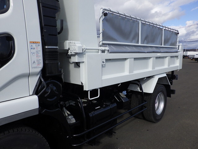 三菱ふそうファイターダンプ中型（4t）[写真15]