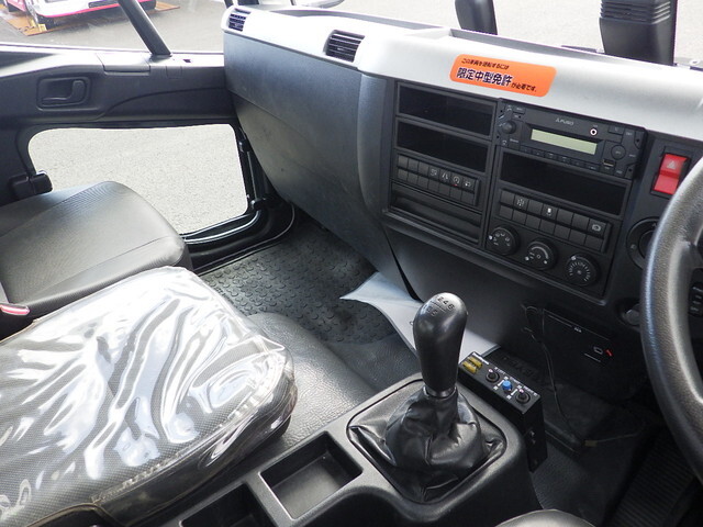 三菱ふそうファイターダンプ中型（4t）[写真19]