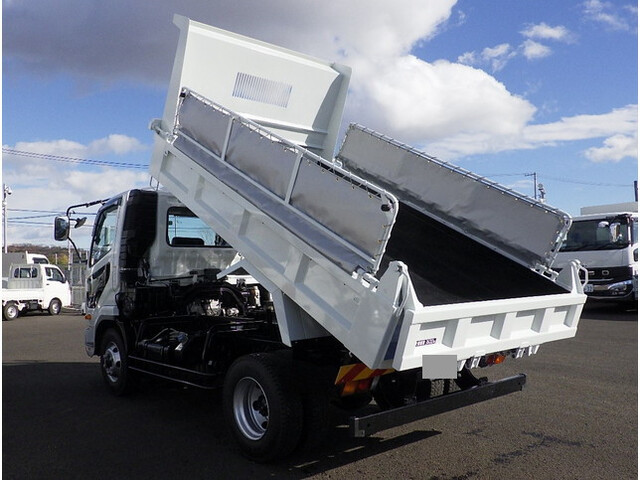 三菱ふそうファイターダンプ中型（4t）[写真02]