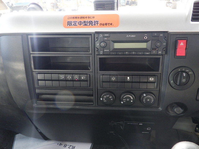 三菱ふそうファイターダンプ中型（4t）[写真21]