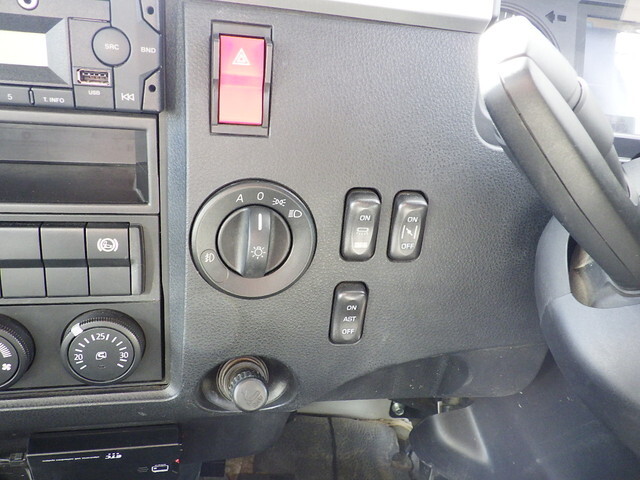 三菱ふそうファイターダンプ中型（4t）[写真22]