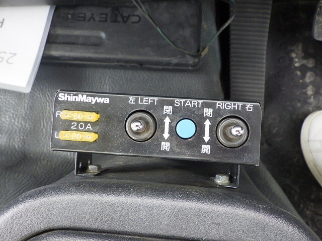 三菱ふそうファイターダンプ中型（4t）[写真24]