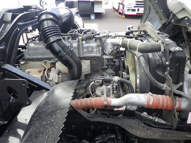 三菱ふそうファイターダンプ中型（4t）[写真37]