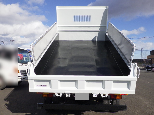 三菱ふそうファイターダンプ中型（4t）[写真08]