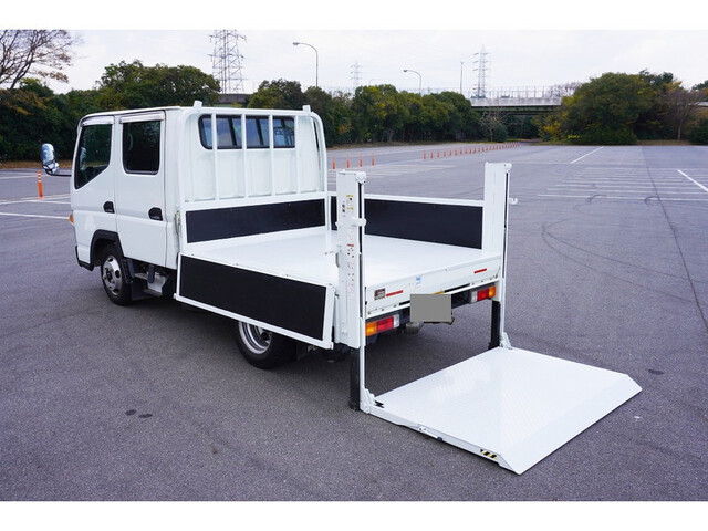三菱ふそうキャンターダブルキャブ（Wキャブ）小型（2t・3t）[写真11]