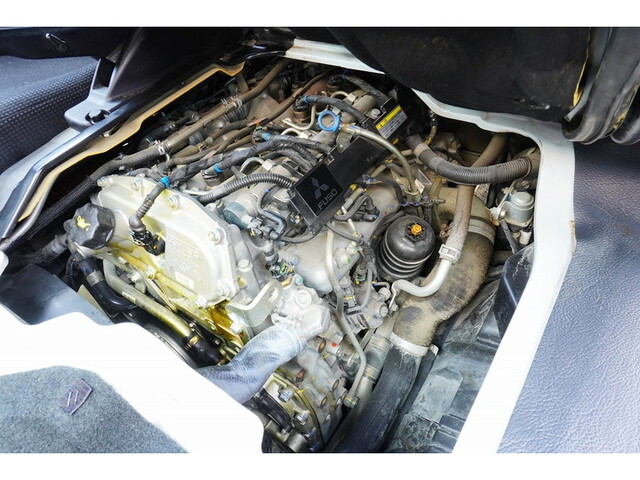 三菱ふそうキャンターダブルキャブ（Wキャブ）小型（2t・3t）[写真16]