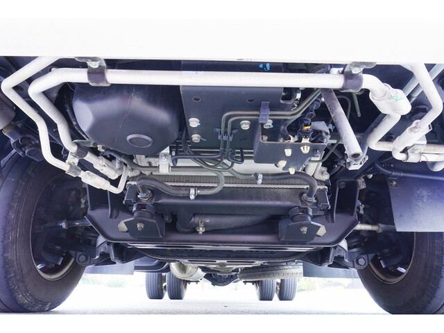 三菱ふそうキャンターダブルキャブ（Wキャブ）小型（2t・3t）[写真18]