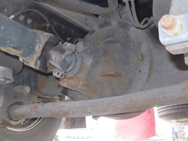 いすゞフォワードアルミウイング中型（4t）[写真10]