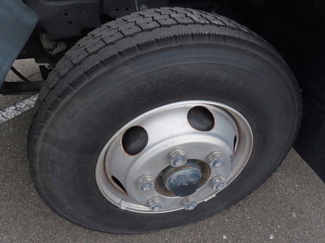 いすゞフォワードアルミウイング中型（4t）[写真14]