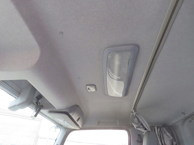 いすゞフォワードアルミウイング中型（4t）[写真22]