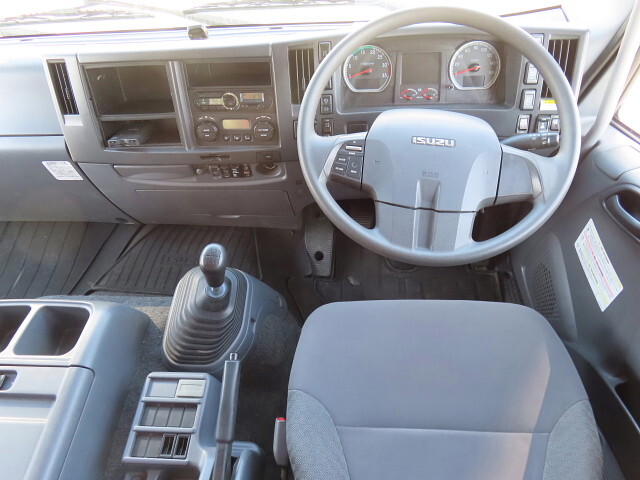 いすゞフォワードアルミウイング中型（4t）[写真23]