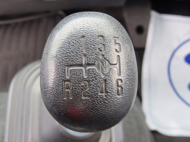 いすゞフォワードアルミウイング中型（4t）[写真25]