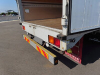 いすゞフォワードアルミウイング中型（4t）[写真31]