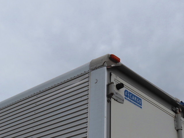 いすゞフォワードアルミウイング中型（4t）[写真38]