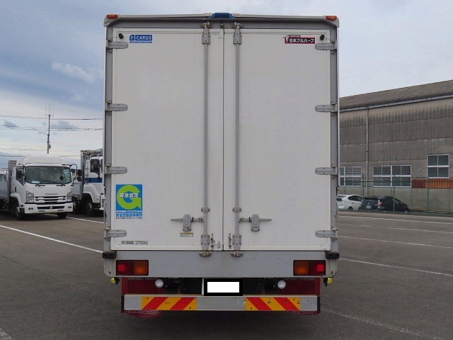 いすゞフォワードアルミウイング中型（4t）[写真06]