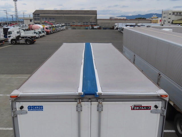 いすゞフォワードアルミウイング中型（4t）[写真08]