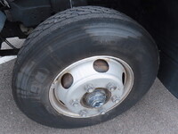 いすゞフォワードアルミウイング中型（4t）[写真14]