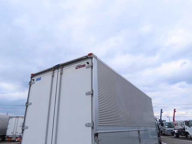 いすゞフォワードアルミウイング中型（4t）[写真29]