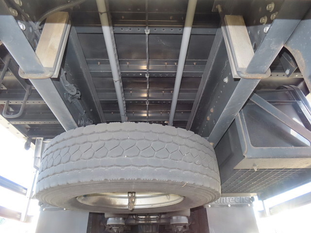 日野プロフィアアルミウイング大型（10t）[写真11]