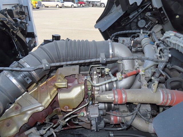 日野プロフィアアルミウイング大型（10t）[写真15]